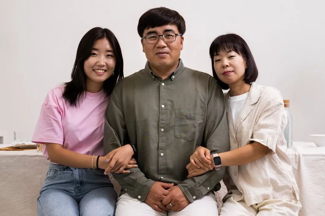 接触上千个休学家庭后，我发现一个扎心真相：敢吵架、敢冲突、敢和孩子撕破脸的父母，才能顺利让孩子复学，也才配赢得孩子的尊重